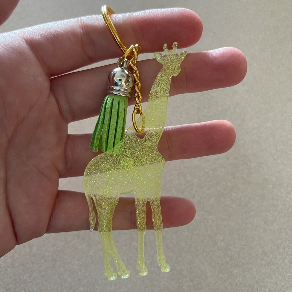 🎉🎉2x HP🎉🎉 Handmade Giraffe Keychain - Picture 2 of 6